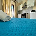 ゲストハウス Rocco's House チェファル